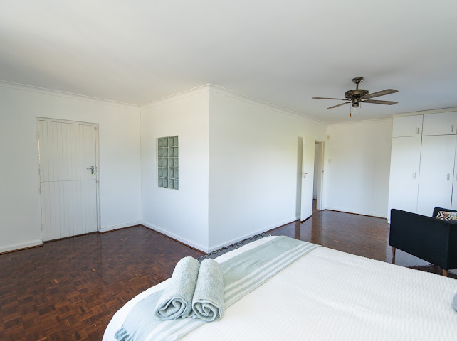 5 Bedroom Property for Sale in Summerstrand Eastern Cape